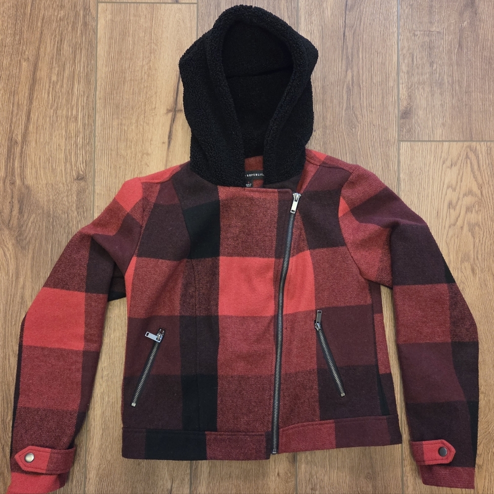 Rock & Republic Women'a Red and Black Plaid Jacket with Hood